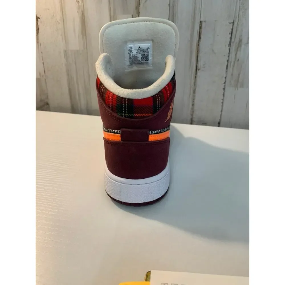 Nike holes walking